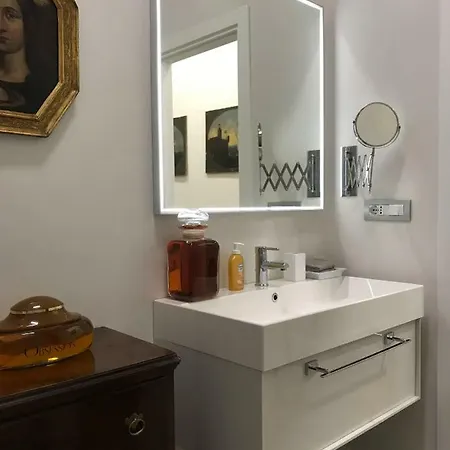 Casa Guido Reni Apartment *